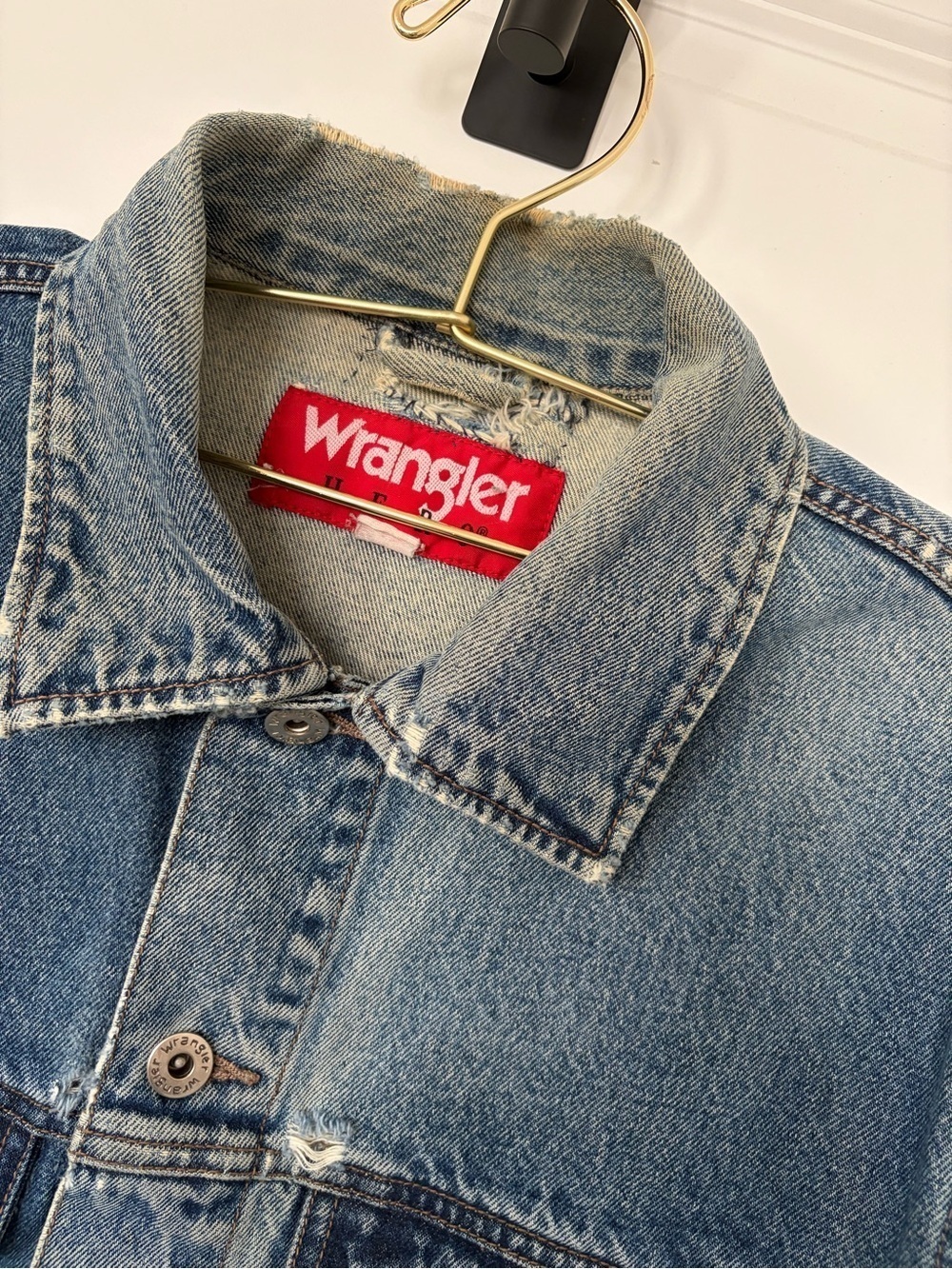 Vintage Wrangler Denim Jacket Trucker Distressed Faded Western Workwear - Picture 4 of 10